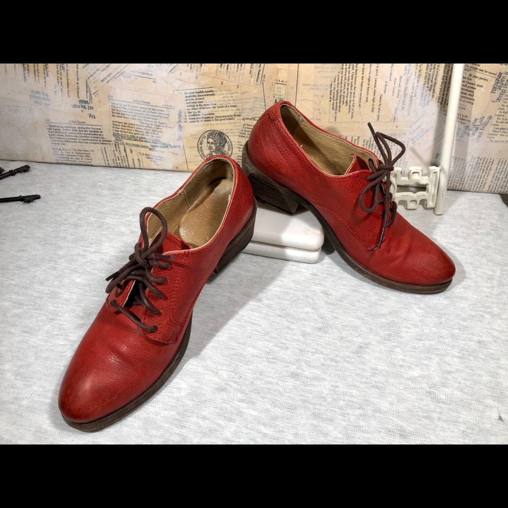 RARE Frye Vintage Anna Oxfords